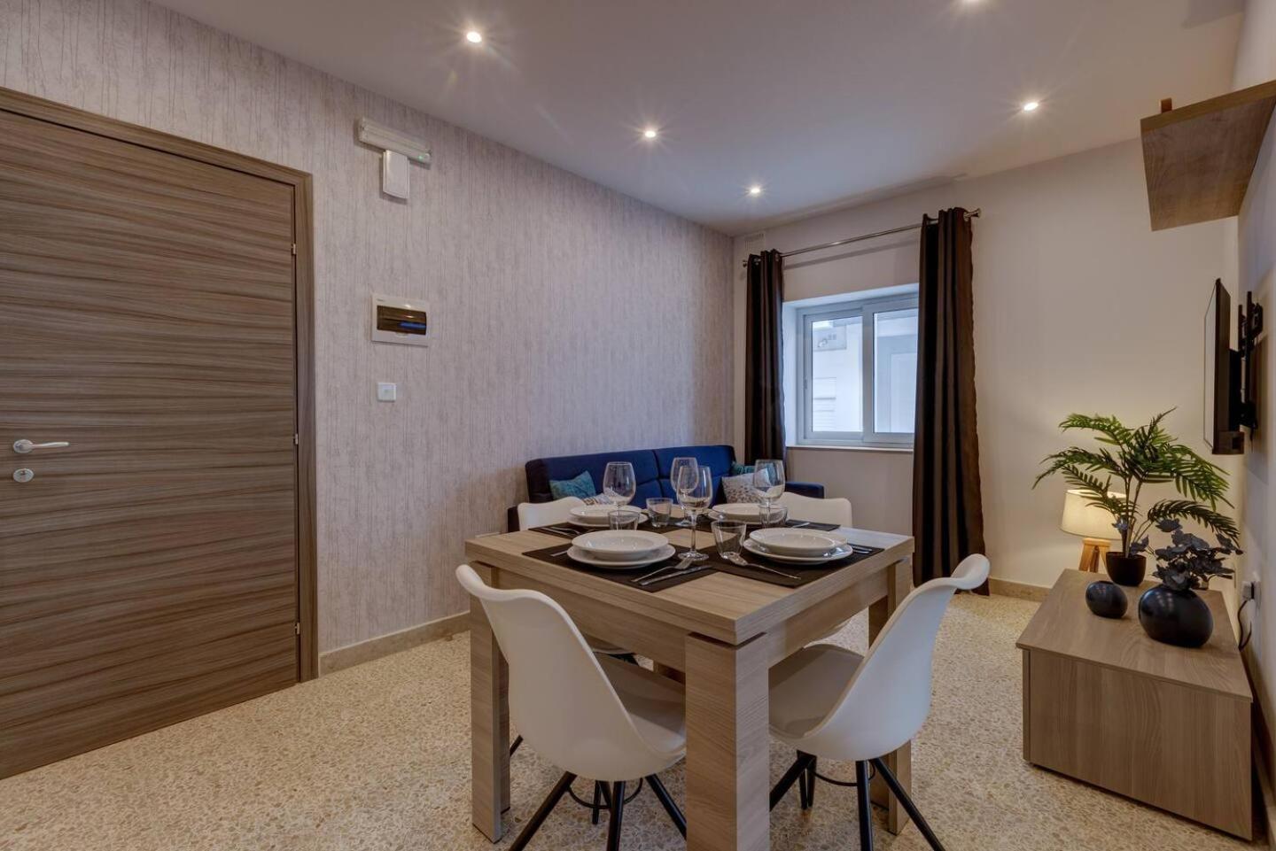 Uptown Mellieha By Homely ภายนอก รูปภาพ
