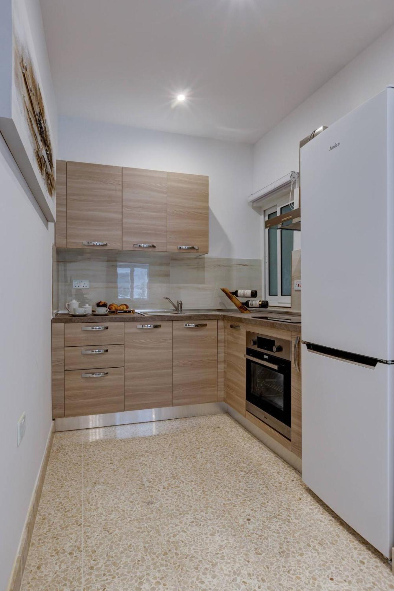 Uptown Mellieha By Homely ภายนอก รูปภาพ