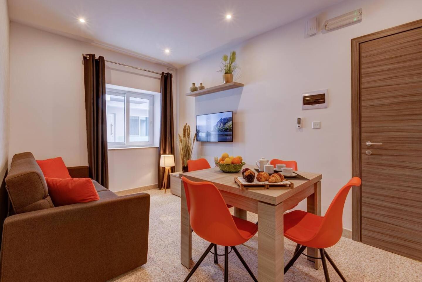 Uptown Mellieha By Homely ภายนอก รูปภาพ