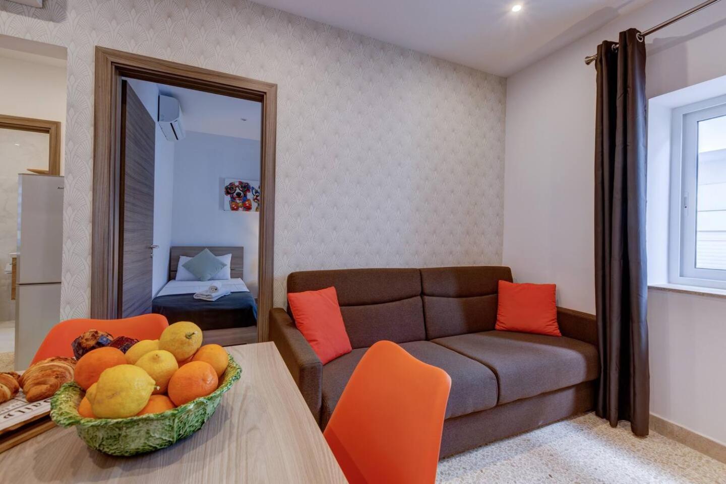 Uptown Mellieha By Homely ภายนอก รูปภาพ