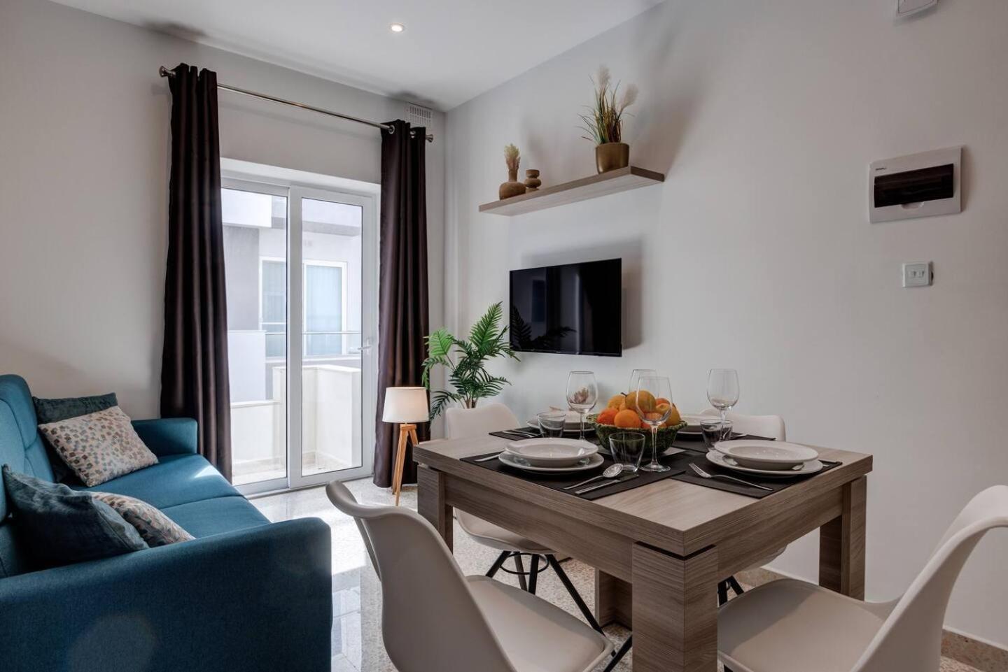 Uptown Mellieha By Homely ภายนอก รูปภาพ