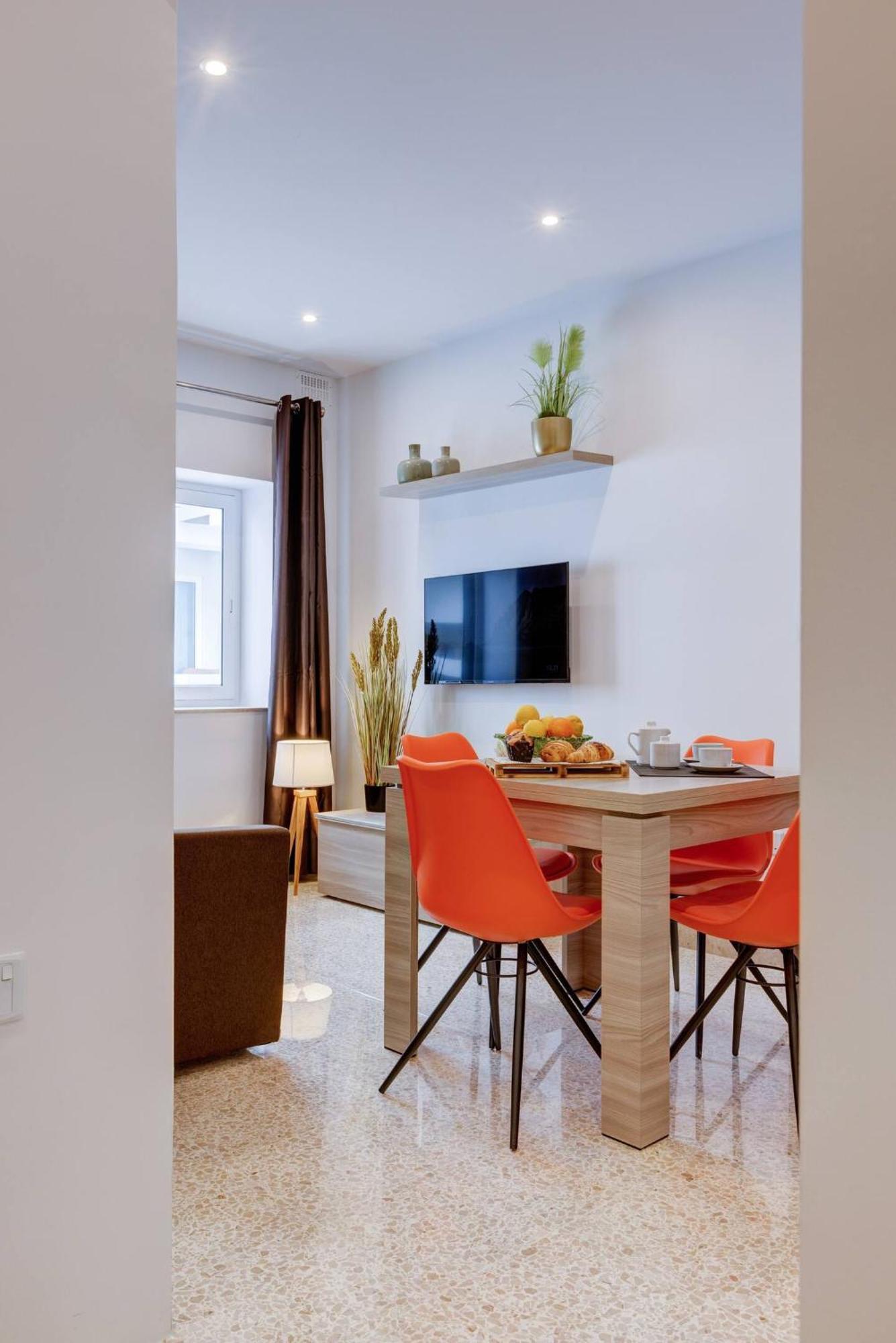 Uptown Mellieha By Homely ภายนอก รูปภาพ
