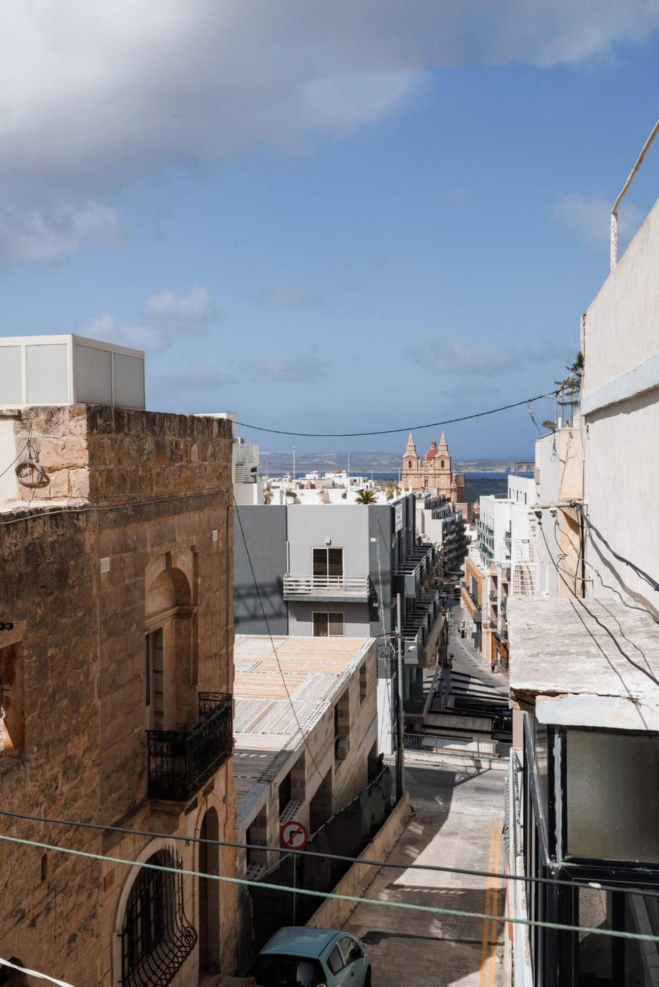 Uptown Mellieha By Homely ภายนอก รูปภาพ