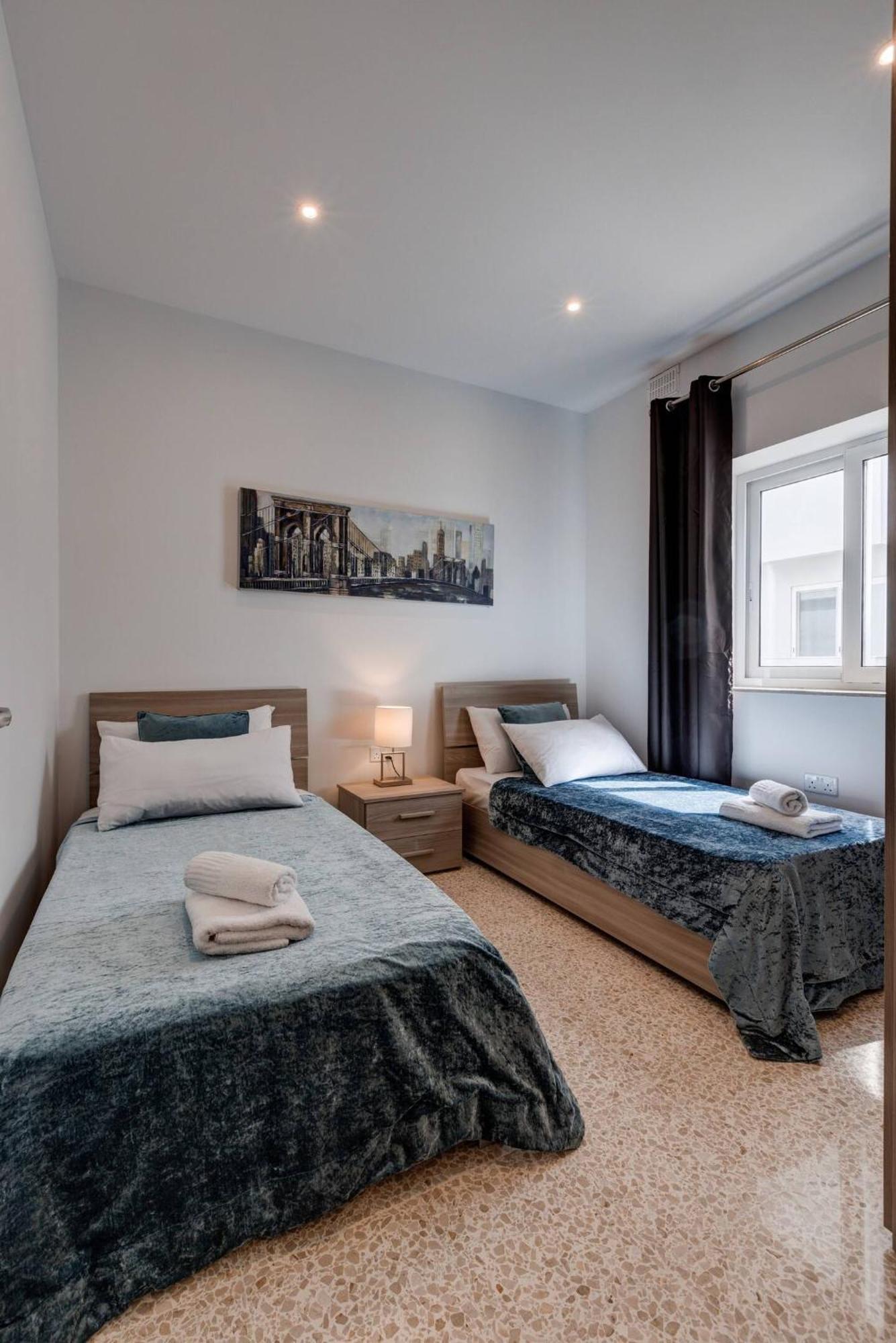 Uptown Mellieha By Homely ภายนอก รูปภาพ