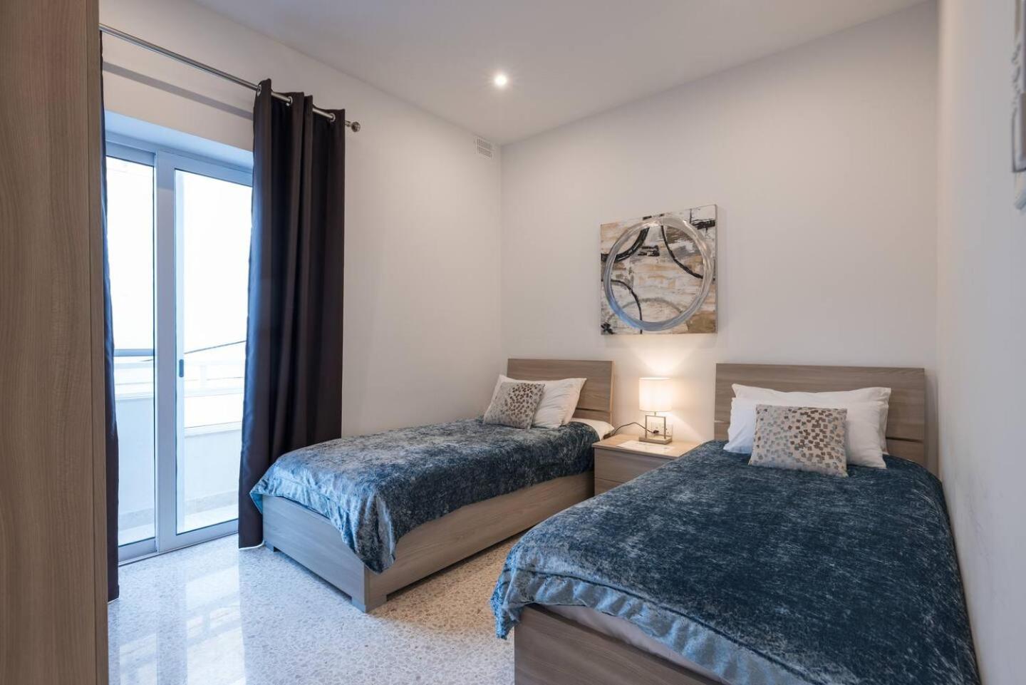 Uptown Mellieha By Homely ภายนอก รูปภาพ