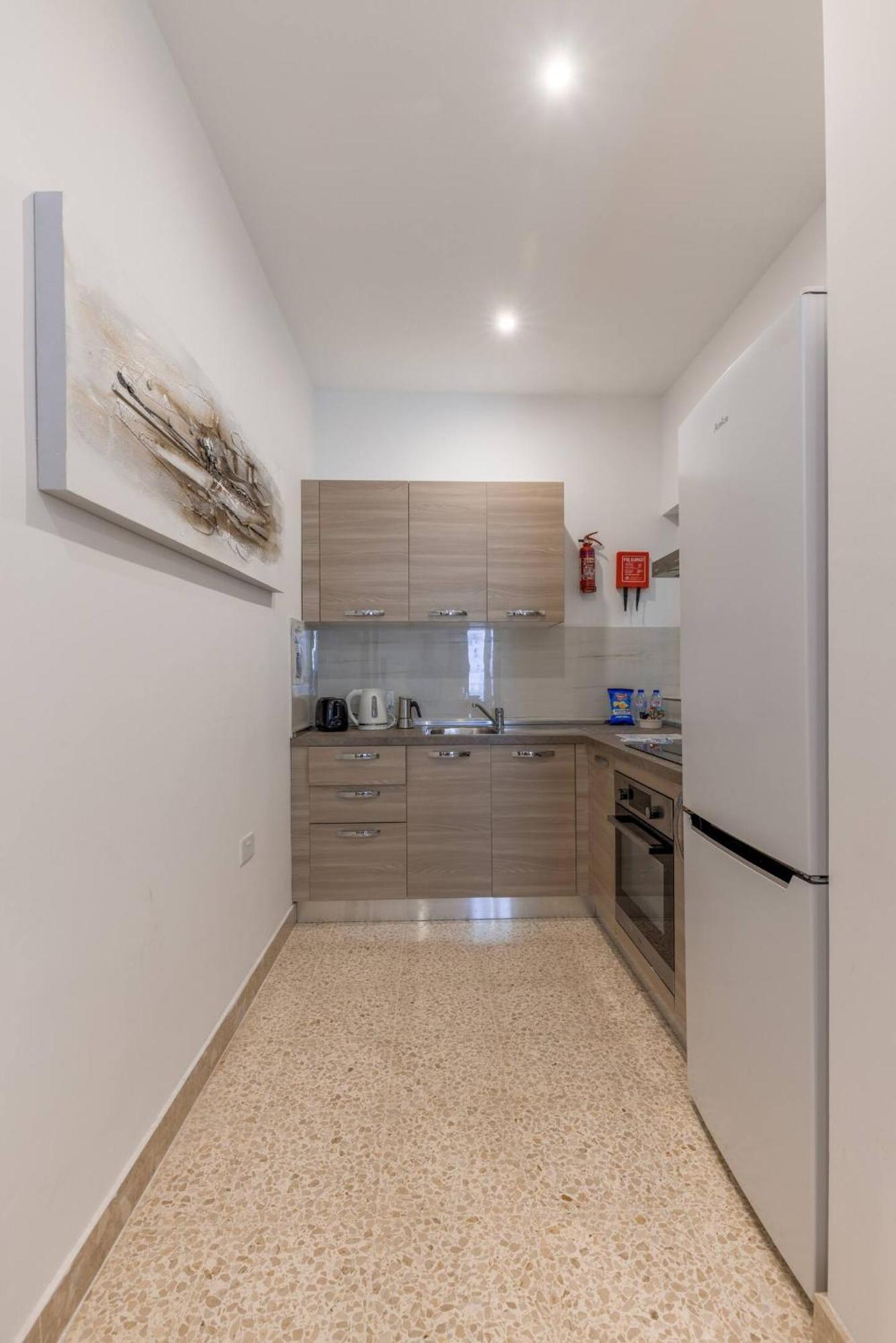 Uptown Mellieha By Homely ภายนอก รูปภาพ